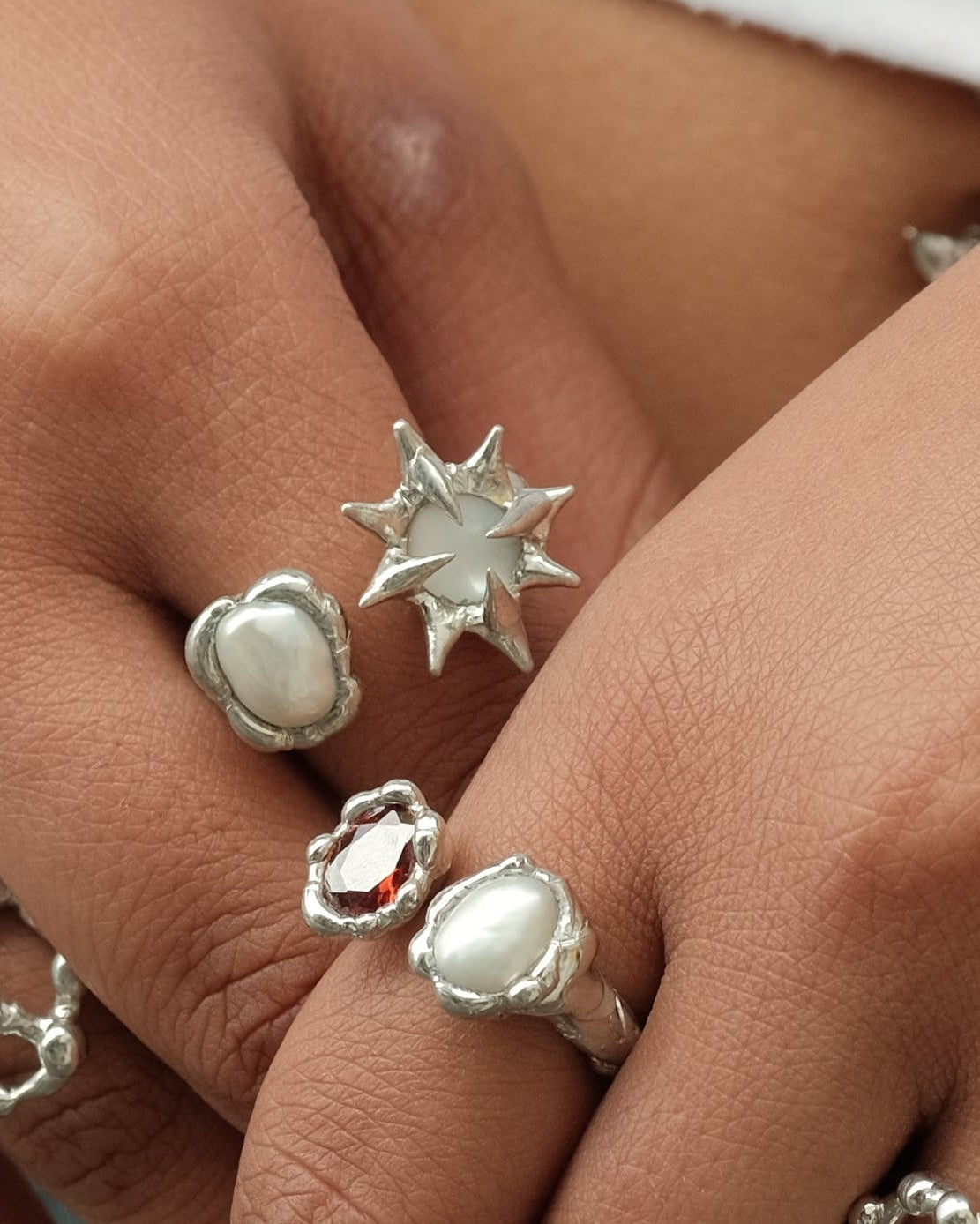 Wuyin Orbit Pearl Ring - White