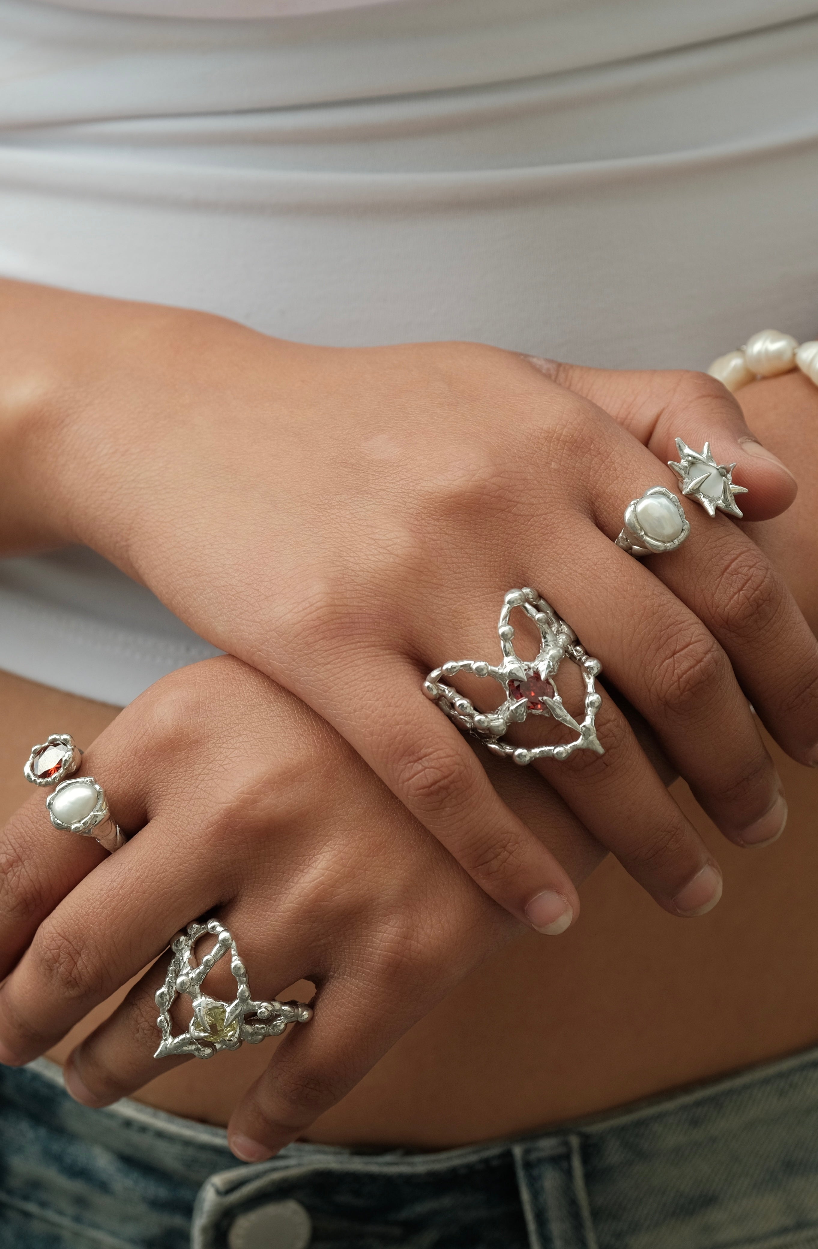 Wuyin Orbit Pearl Ring - White