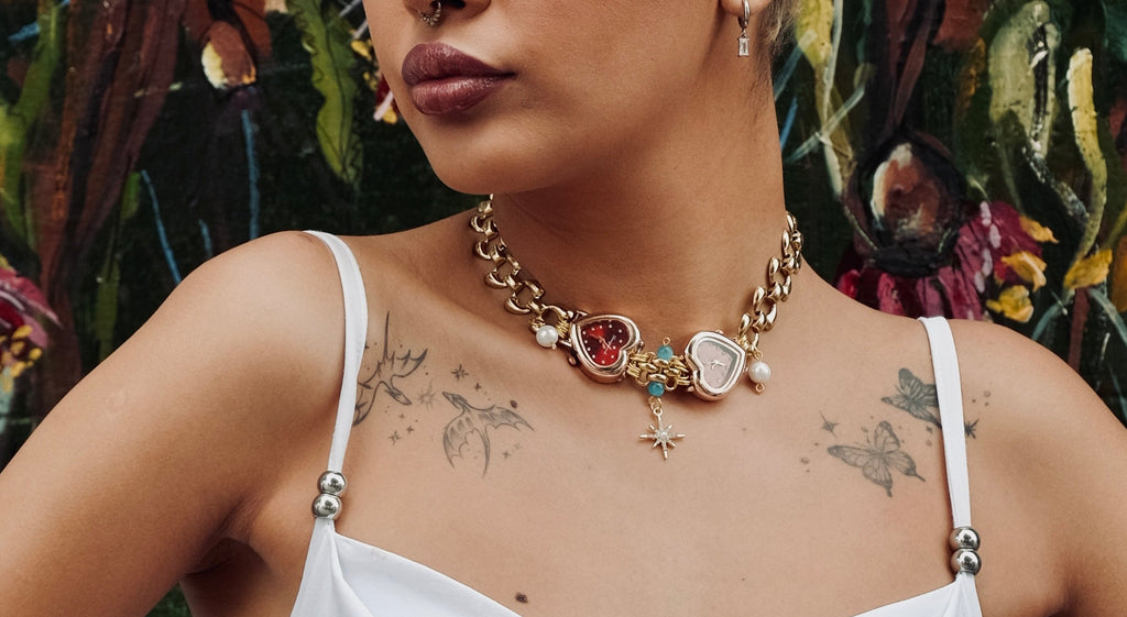 Menlv Twin Heart Choker